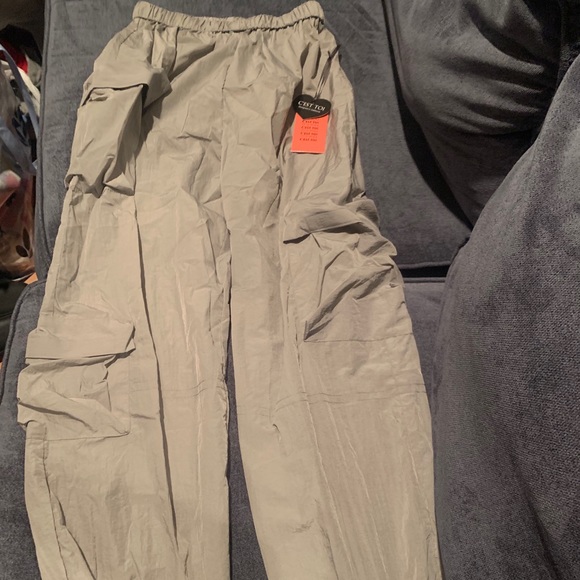 Pants - Women cargo joggers
